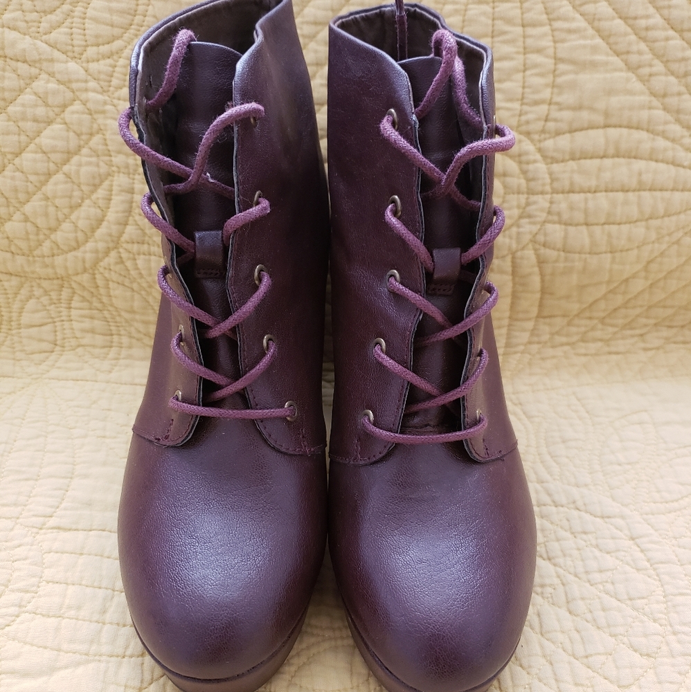 Mossimo platform booties